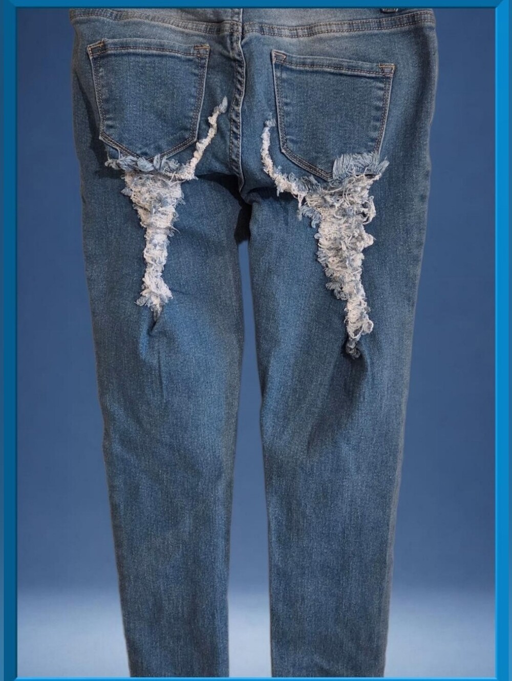 Fashion Nova Womens Ligh Wash Distressed Skinny Jeans